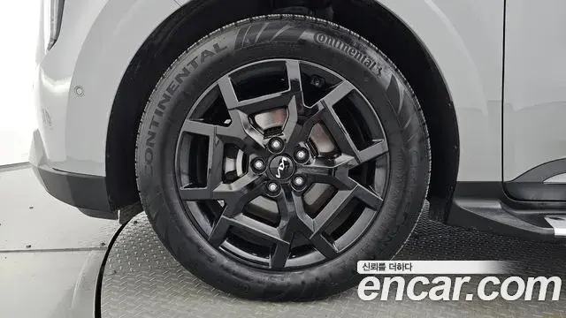 Kia Carnival 2024 — Photo 5/20