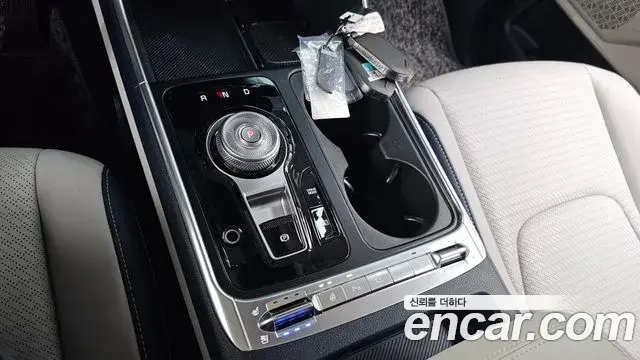 Kia Carnival 2024 — Photo 9/20
