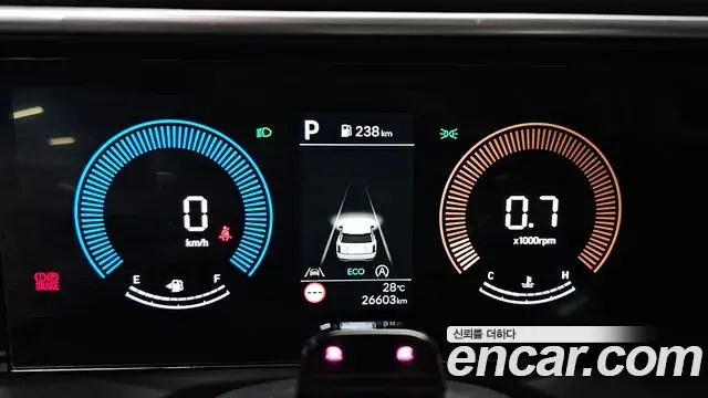 Hyundai Palisade 2025 — Photo 8/20