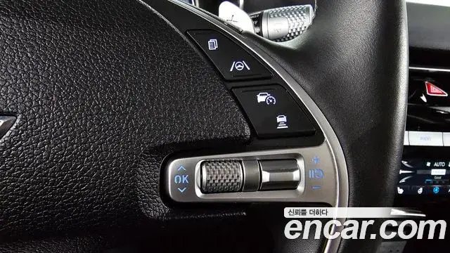 Genesis Electrified G80 2023 — Photo 17/20