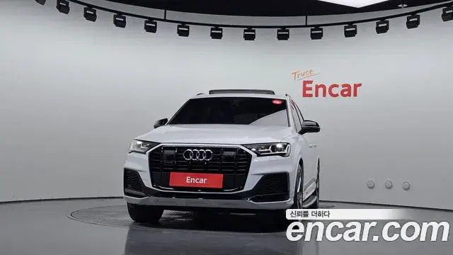 Audi Q7 2022 — Фото 3/20