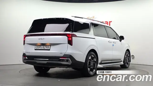 Kia Carnival 2024 — Photo 2/20