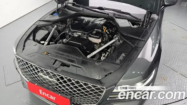 Genesis Electrified G80 2021 — Photo 6/20