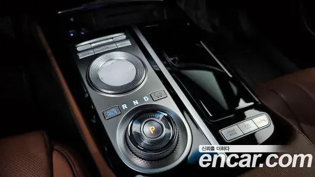 Genesis Electrified G80 2021 — Photo 9/20
