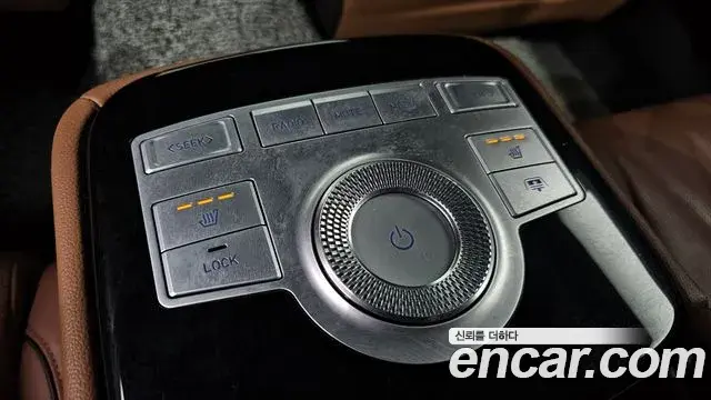 Genesis Electrified G80 2021 — Photo 19/20