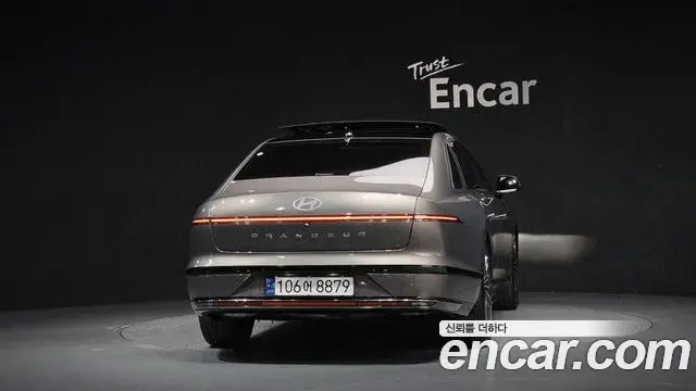 Hyundai Grandeur 2023 — Photo 4/20