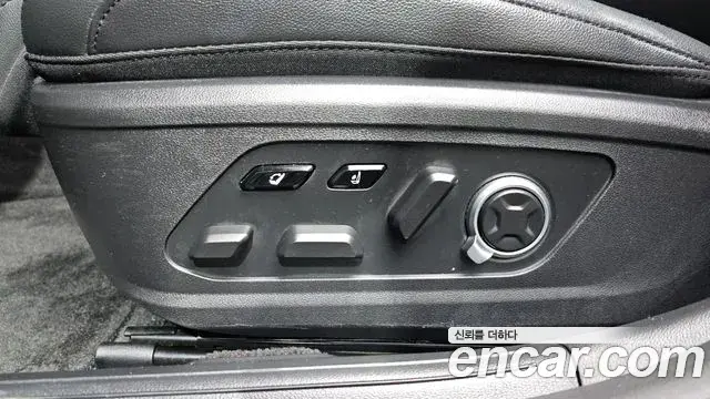 Hyundai Grandeur 2023 — Фото 15/20