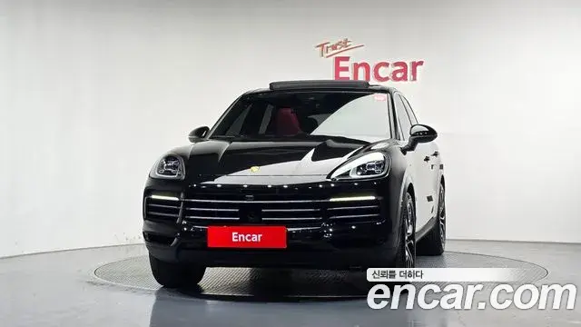 Porsche Cayenne 2022 — Photo 3/20