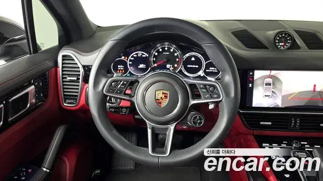 Porsche Cayenne 2022 — Photo 13/20