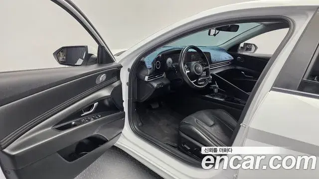 Hyundai Avante 2020 — ფოტო 10/20