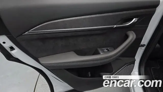 Renault Samsung Grand Koleos 2025 — Photo 27/30