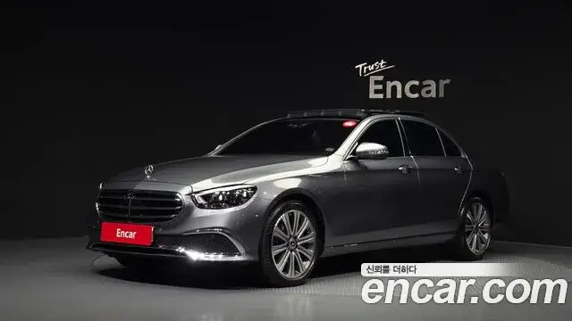 Mercedes-Benz E-Class, 2022