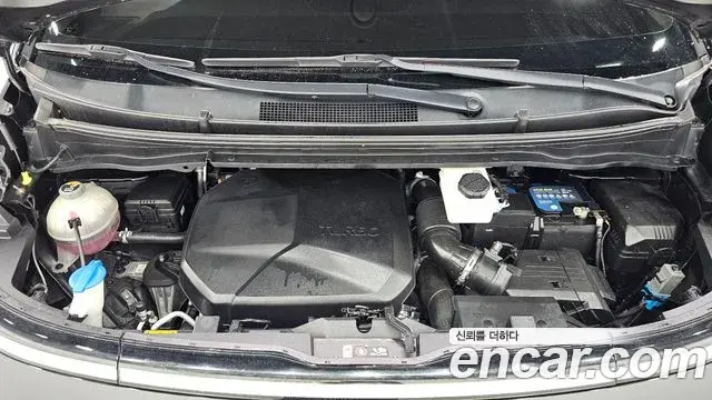 Hyundai Staria 2021 — Photo 6/20