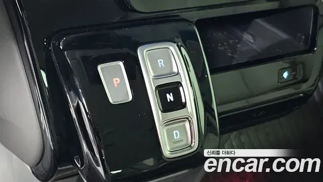 Hyundai Staria 2021 — Photo 9/20