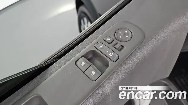 Hyundai Staria 2021 — Photo 14/20