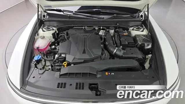 Hyundai Grandeur 2023 — Photo 6/20