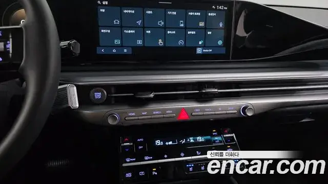Hyundai Grandeur 2023 — Photo 14/20