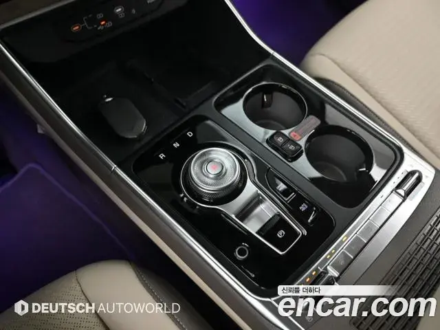 Kia Carnival 2024 — Фото 8/20