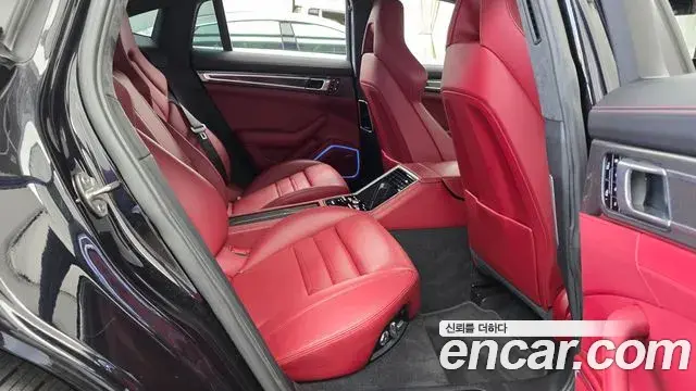 Porsche Panamera 2019 — Photo 10/20