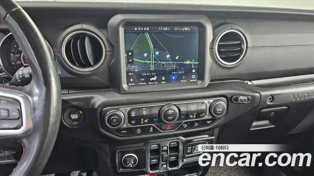 Jeep Wrangler 2020 — Photo 14/20
