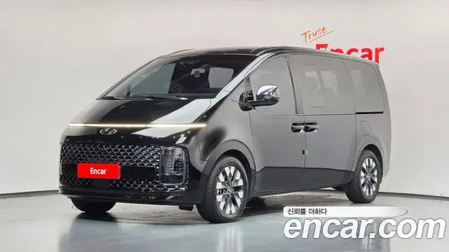Hyundai Staria 2021 — Photo 1/20
