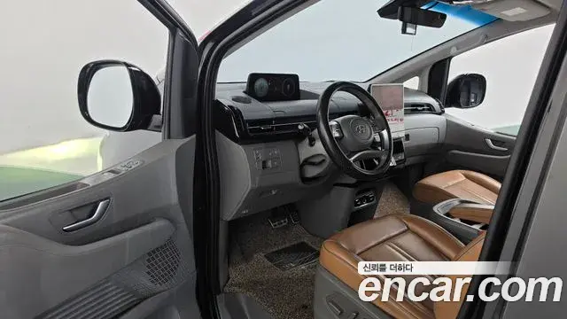 Hyundai Staria 2021 — Photo 10/20