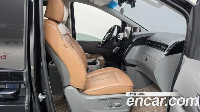 Hyundai Staria 2021 — Photo 11/20