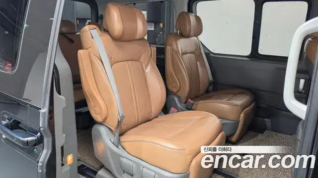 Hyundai Staria 2021 — Photo 12/20