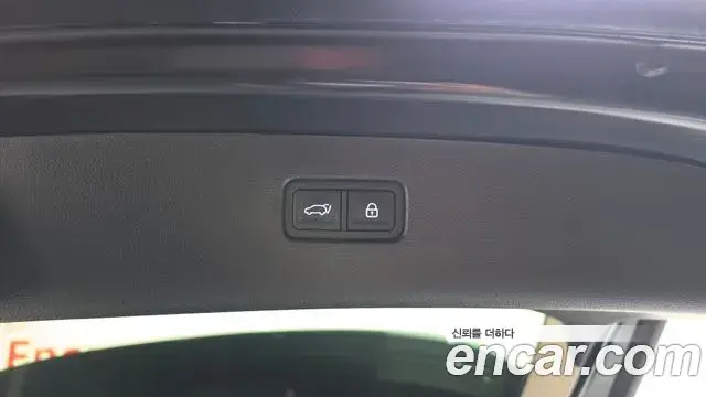 Genesis GV80 2020 — Photo 16/20