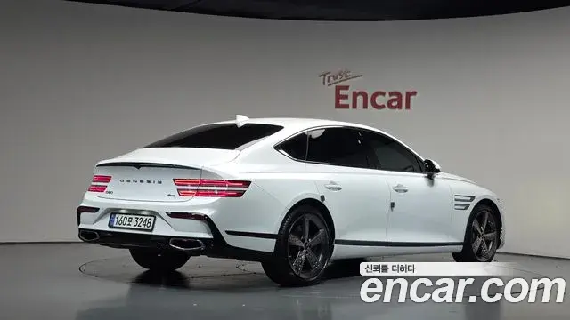 Genesis Electrified G80 2024 — Photo 2/20