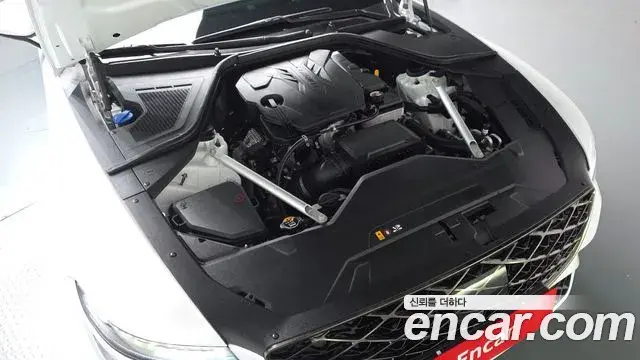Genesis Electrified G80 2024 — Photo 6/20