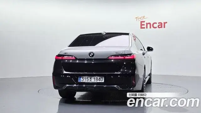 BMW 7 Series 2023 — Şəkil 4/20