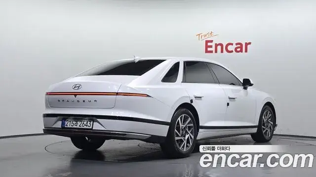 Hyundai Grandeur 2025 — Photo 2/20