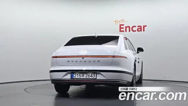 Hyundai Grandeur 2025 — Photo 4/20