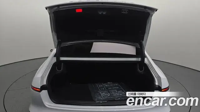 Hyundai Grandeur 2025 — Photo 19/20