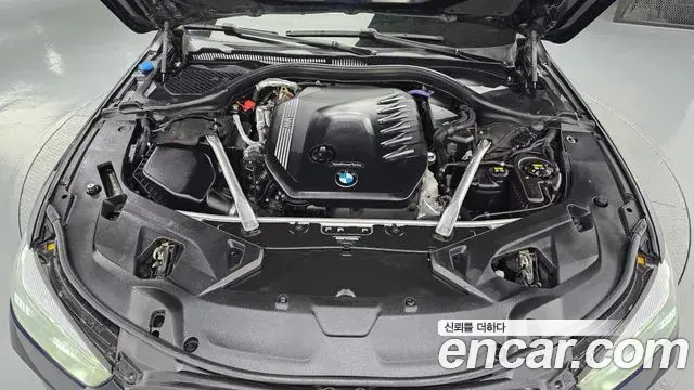 BMW 8 Series 2021 — Şəkil 6/20