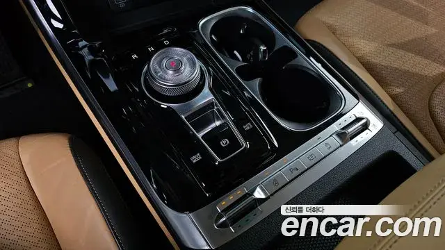 Kia Carnival 2021 — Photo 9/20