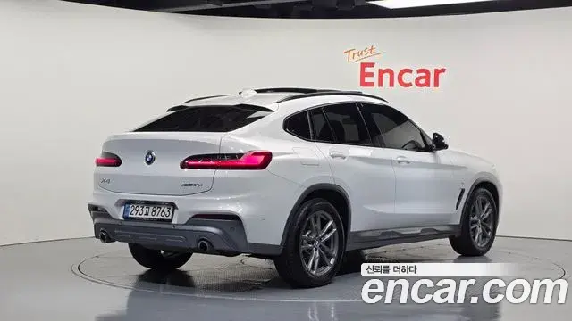 BMW X4 2020 — Photo 2/20