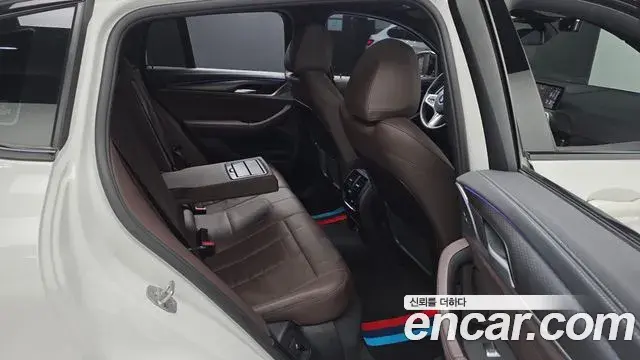 BMW X4 2020 — Photo 11/20