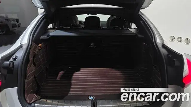 BMW X4 2020 — Photo 17/20