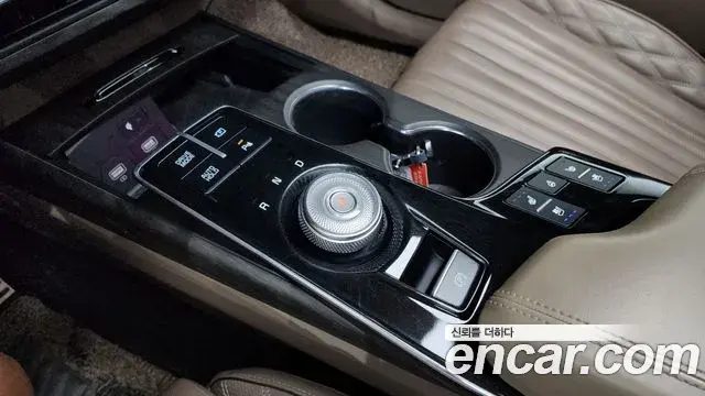 Kia K8 2021 — Photo 9/20
