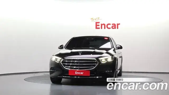 Mercedes-Benz E-Class 2026 — Photo 3/20