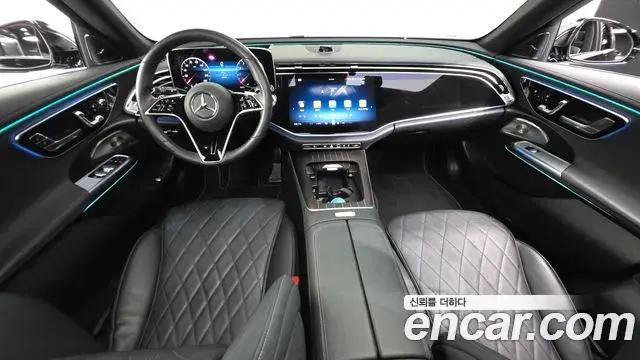 Mercedes-Benz E-Class 2026 — Photo 7/20