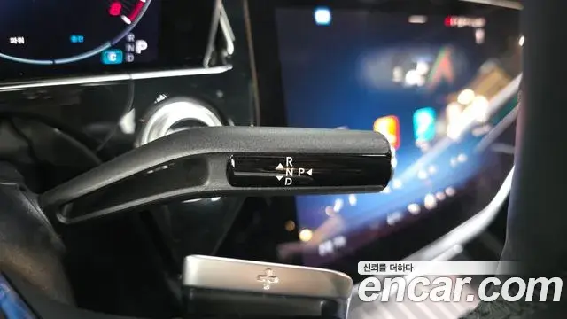 Mercedes-Benz E-Class 2026 — Photo 9/20