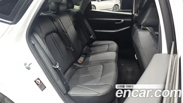 Hyundai Sonata 2022 — Фото 11/20