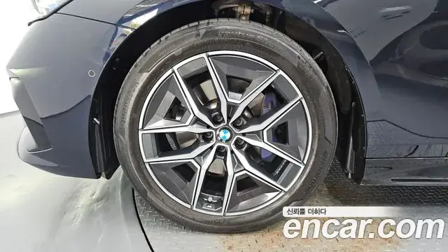 BMW 5 Series 2025 — Photo 4/20