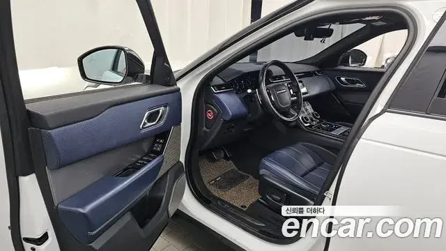 Land Rover Range Rover Velar 2018 — Photo 10/20