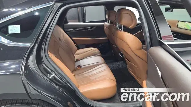 Genesis Electrified G80 2021 — Şəkil 11/20