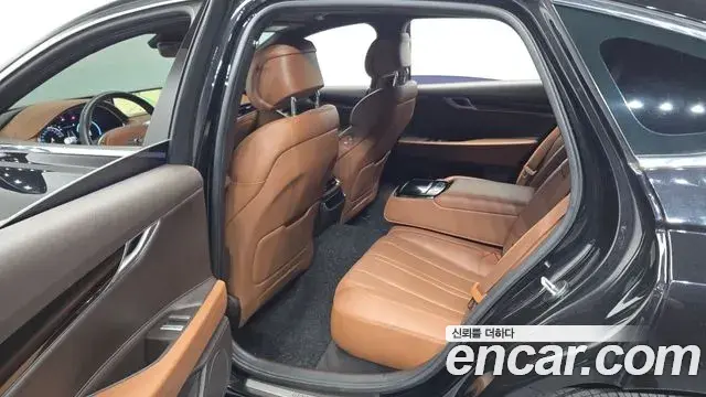 Genesis Electrified G80 2021 — Şəkil 12/20