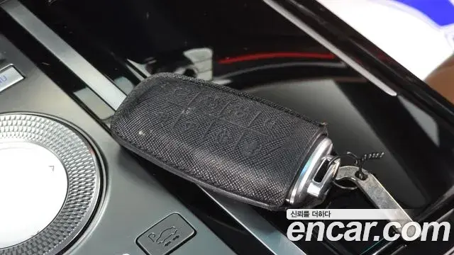 Genesis Electrified G80 2021 — Şəkil 17/20